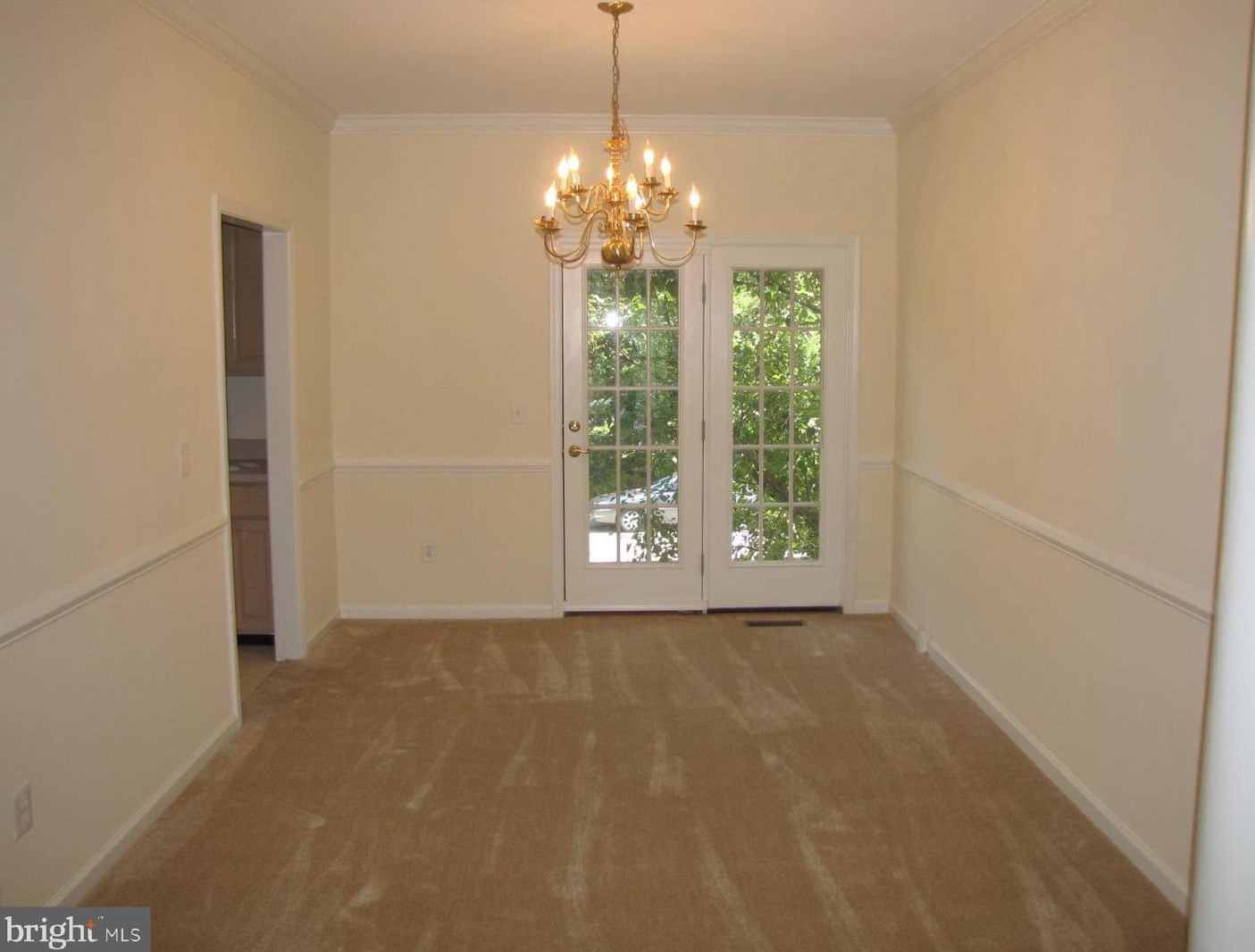 2002 Madrillon Springs Ct, Vienna VA  22182-3762 exterior