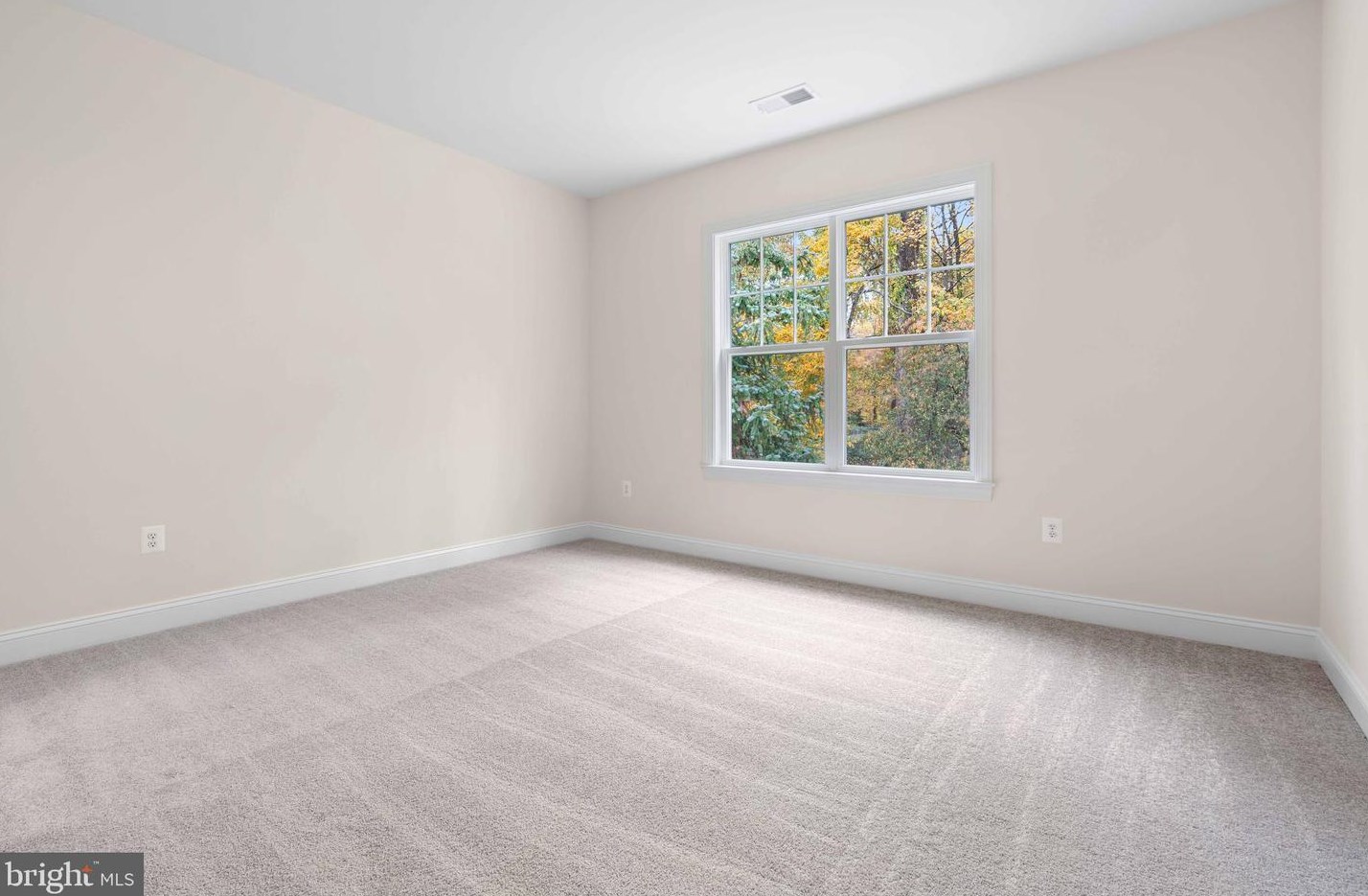 4719 Briggs Rd, Fairfax VA  22030-5704 exterior