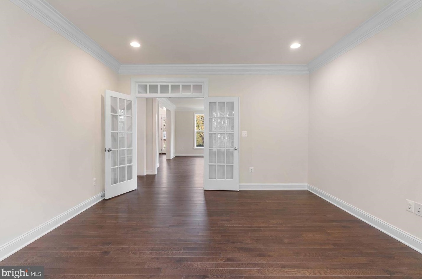 4719 Briggs Rd, Fairfax VA  22030-5704 exterior