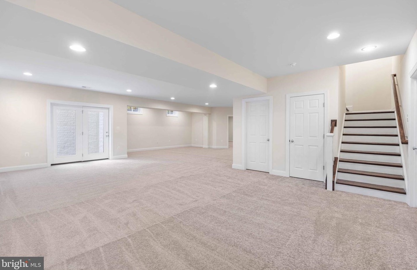 4719 Briggs Rd, Fairfax VA  22030-5704 exterior