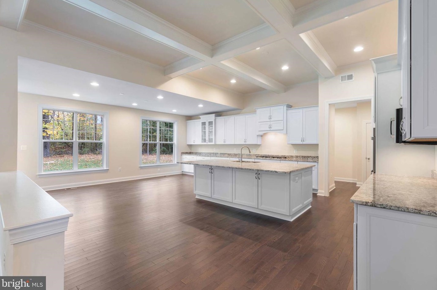 4719 Briggs Rd, Fairfax VA  22030-5704 exterior