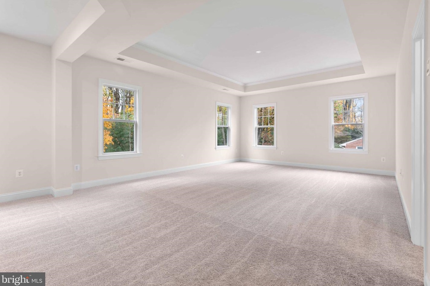 4719 Briggs Rd, Fairfax VA  22030-5704 exterior