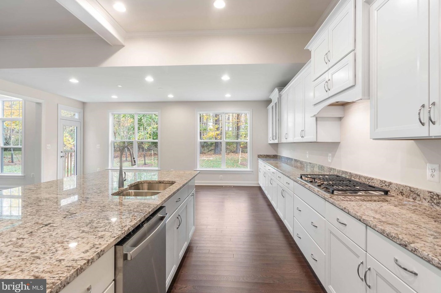 4719 Briggs Rd, Fairfax VA  22030-5704 exterior