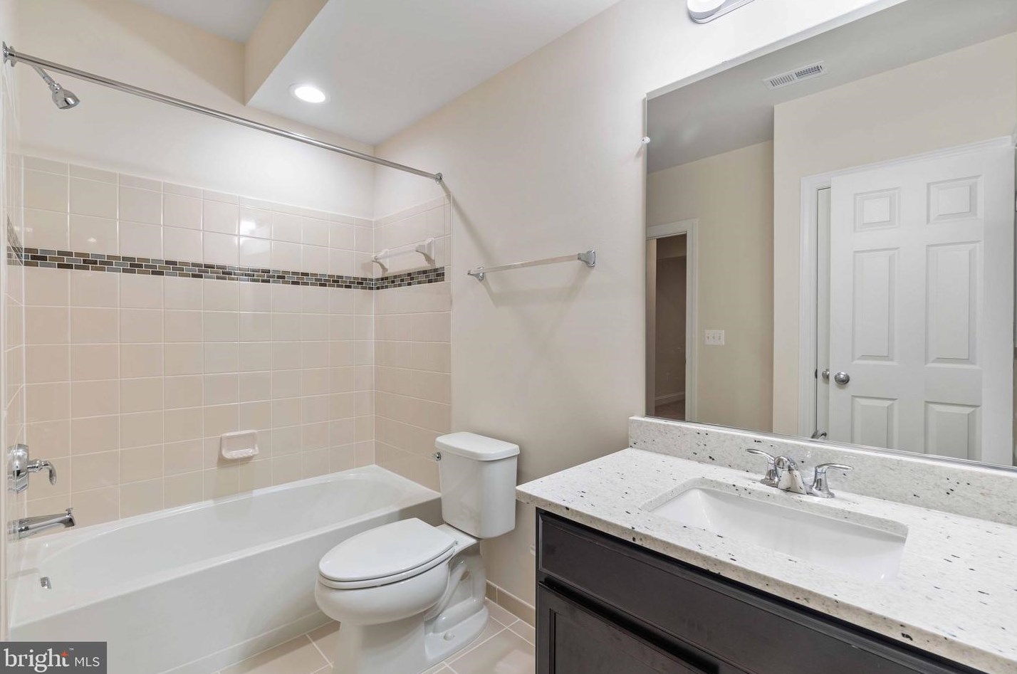 4719 Briggs Rd, Fairfax VA  22030-5704 exterior