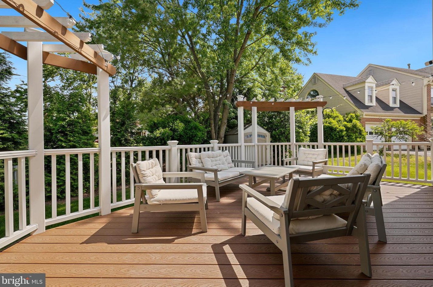 14808 Windrift Ct, Centreville VA  20120-1372 exterior