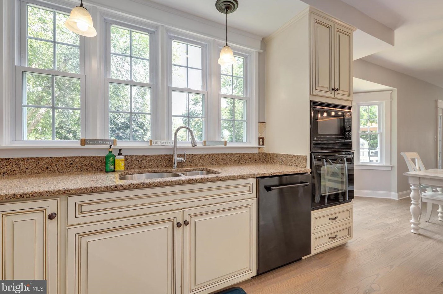 14808 Windrift Ct, Centreville VA  20120-1372 exterior