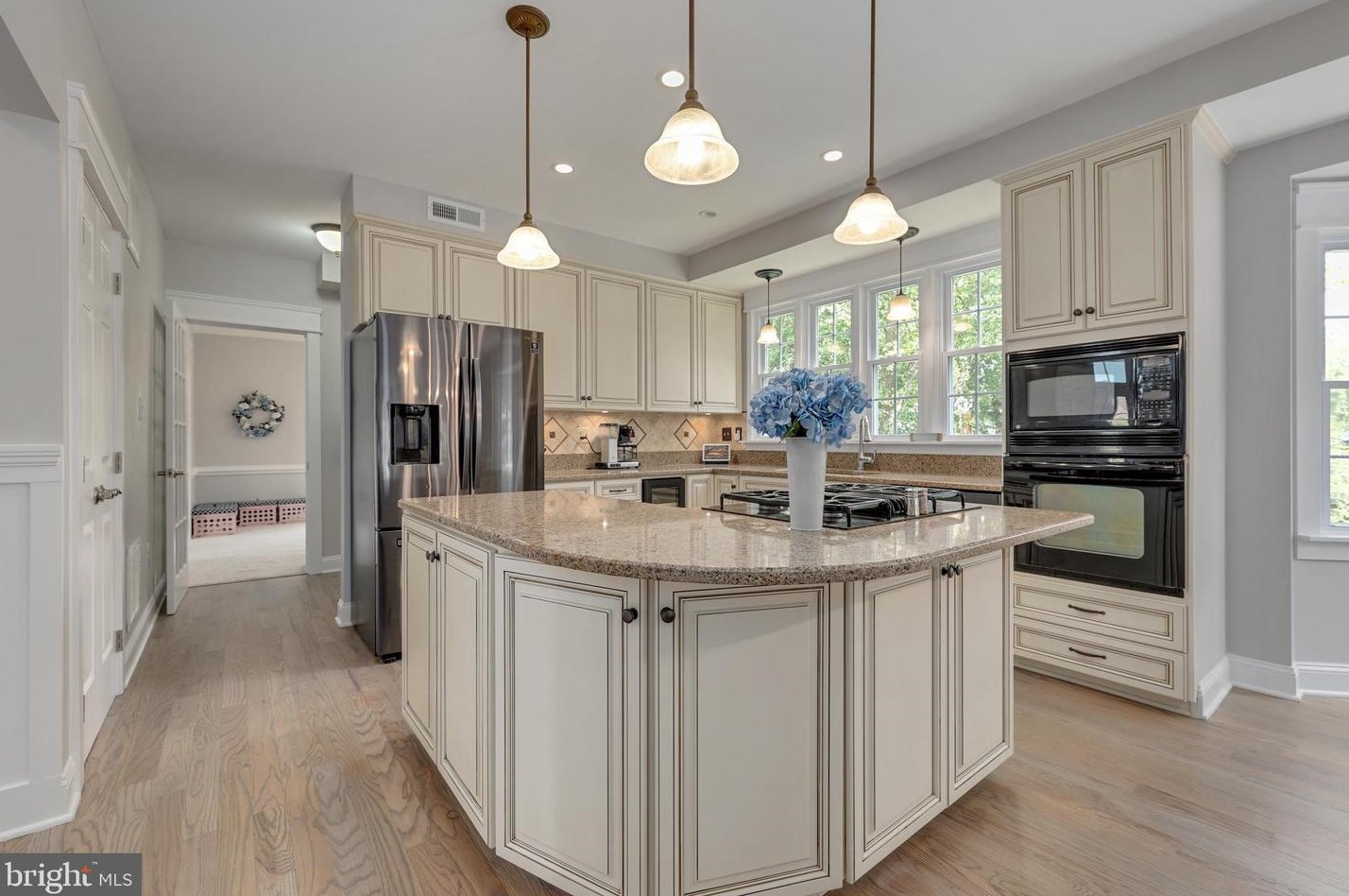 14808 Windrift Ct, Centreville VA  20120-1372 exterior