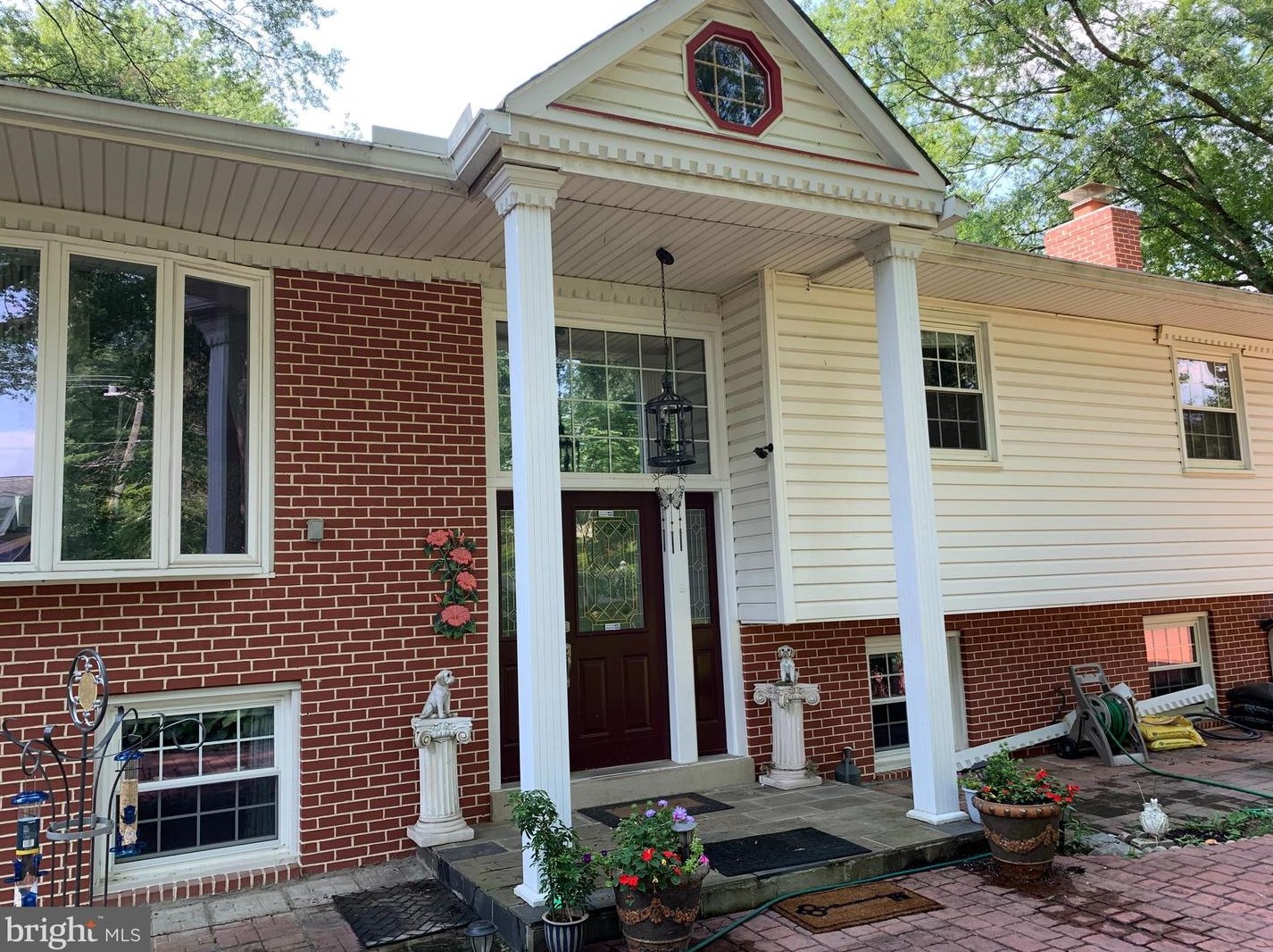 2412 Carey Ln, Vienna VA  22181-5443 exterior