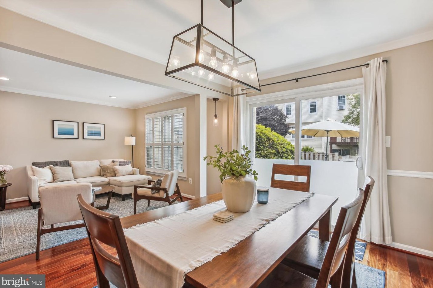 2820 Andiron Ln, Vienna VA 22180-7001 exterior