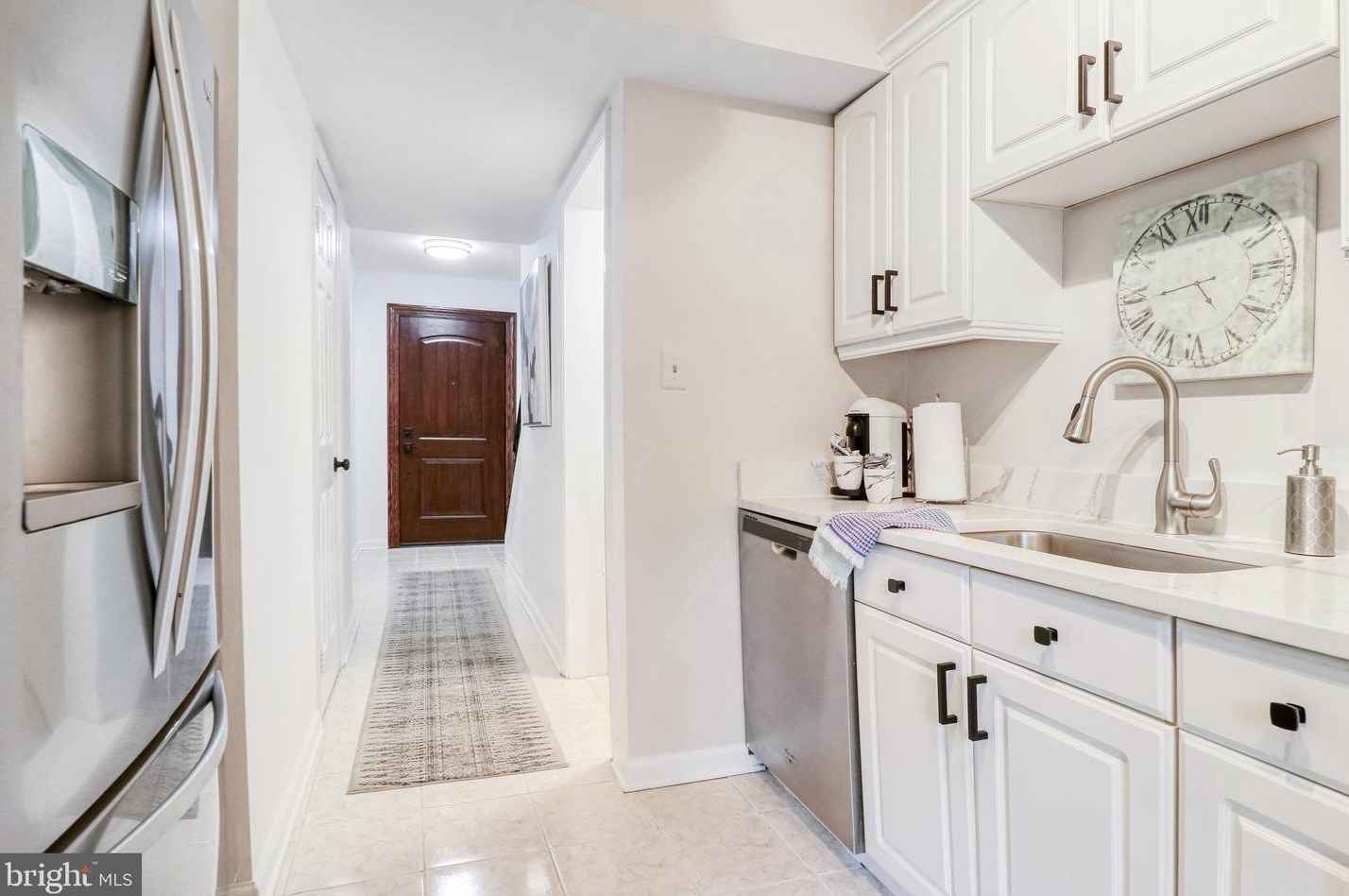 2821 Knollside Ln, Vienna VA 22180-7002 exterior