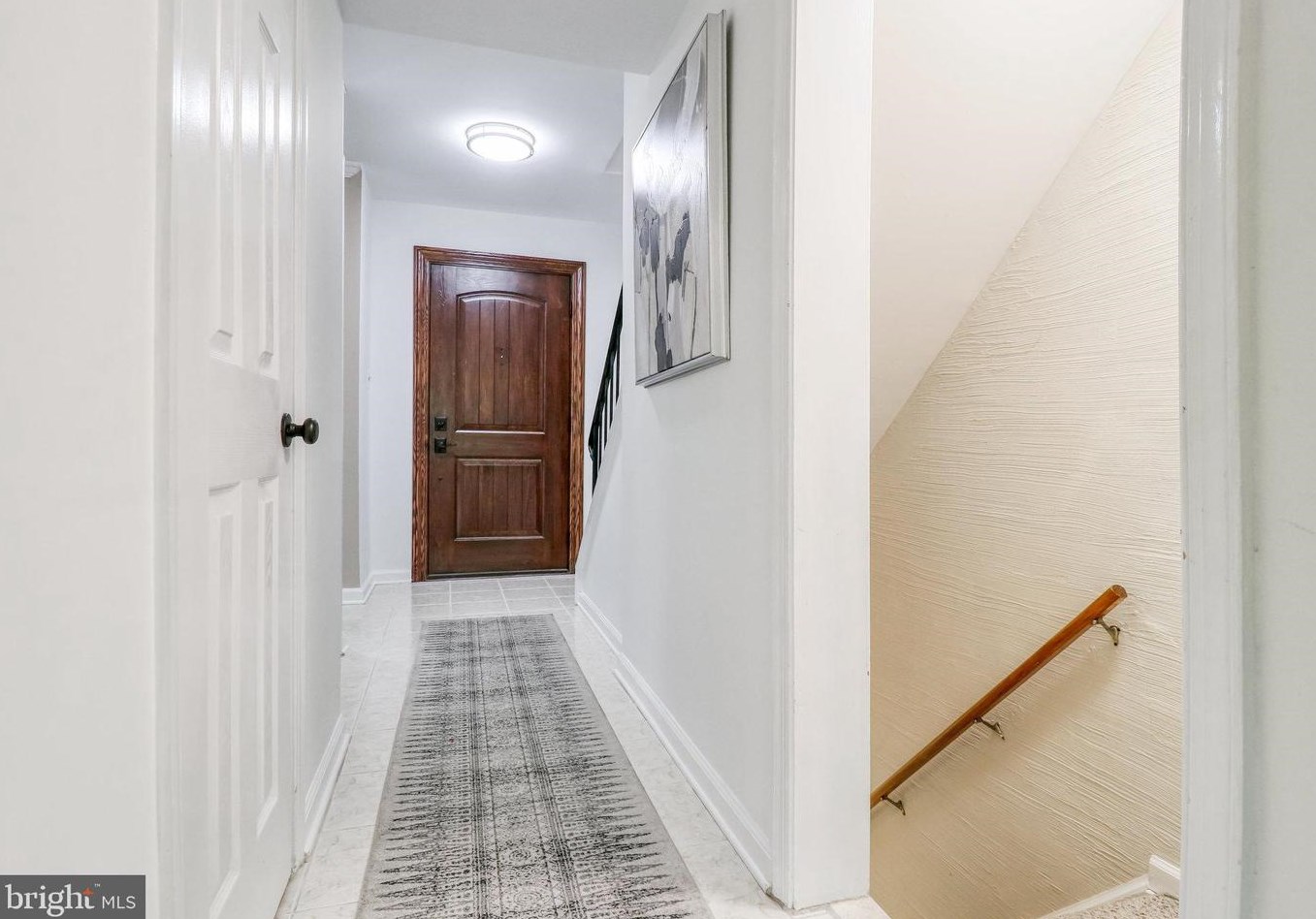 2821 Knollside Ln, Vienna VA 22180-7002 exterior