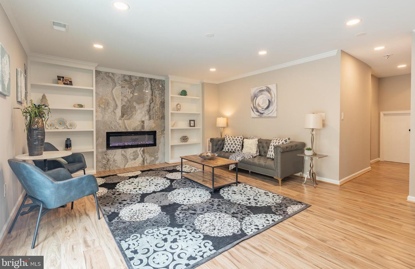 4717 Gainsborough Dr, Fairfax VA 22032-2379 exterior