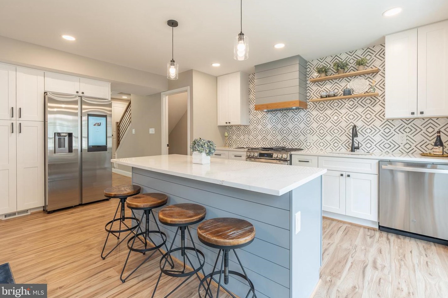 4717 Gainsborough Dr, Fairfax VA 22032-2379 exterior