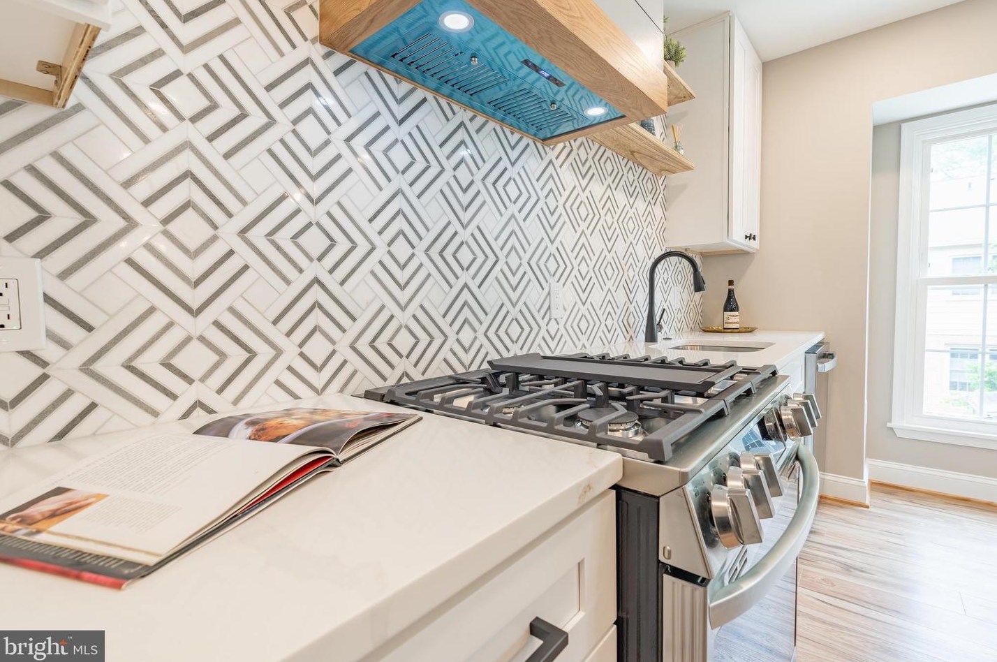 4717 Gainsborough Dr, Fairfax VA 22032-2379 exterior