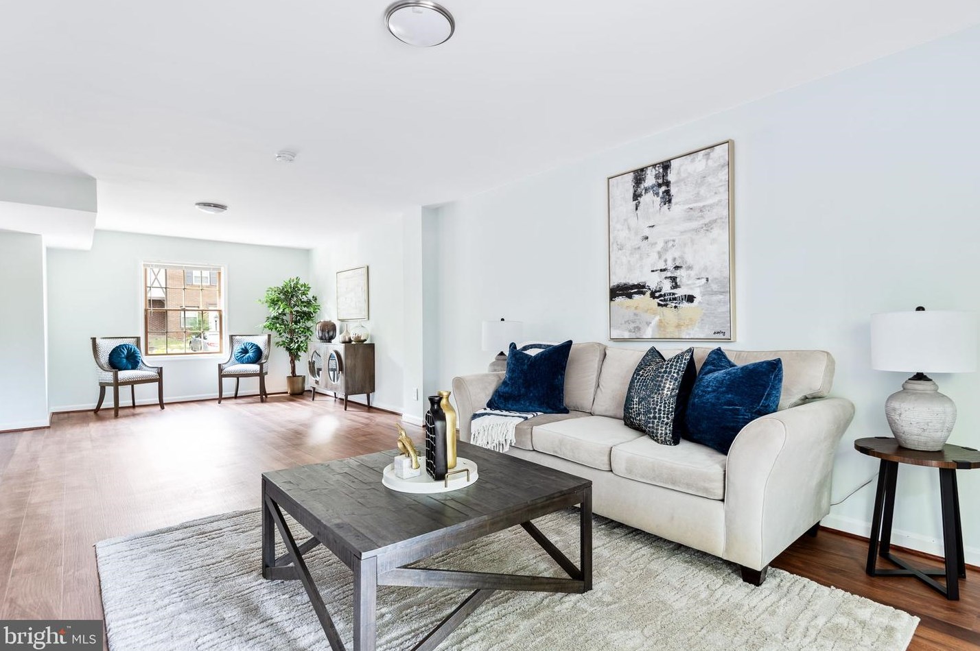 14813 Haymarket Ln, Centreville VA  20120-1834 exterior