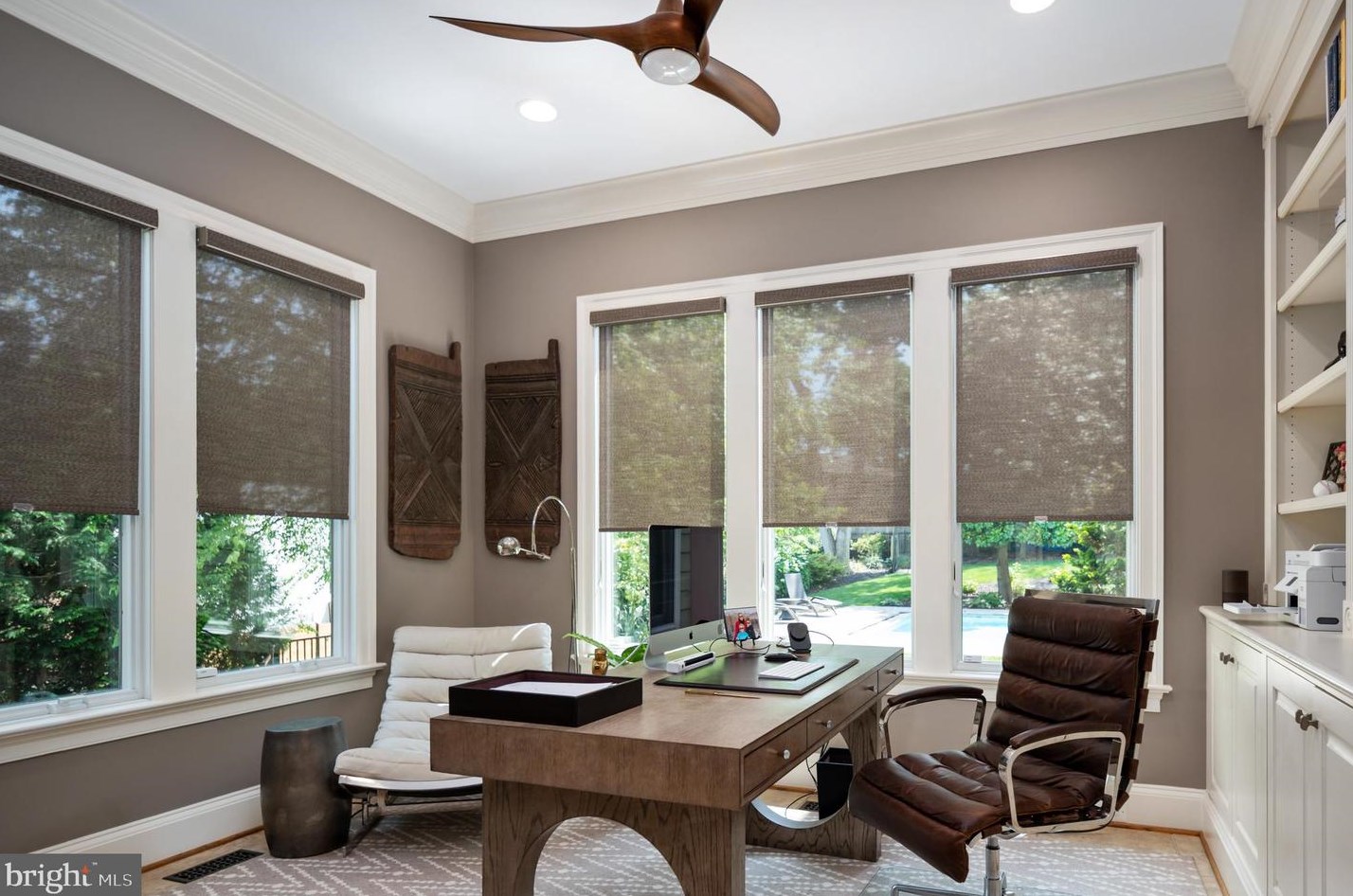 6421 Divine St, Mc Lean VA 22101-4702 exterior