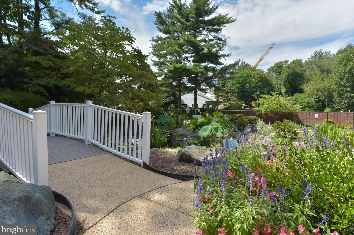 7600 Tremayne Pl, Mc Lean VA  22102-7618 exterior