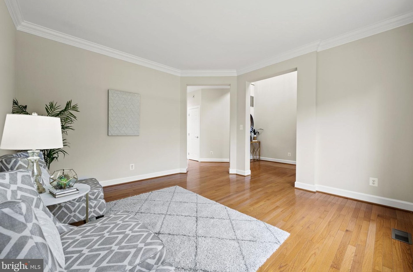 7887 Galesburg Pl, Vienna VA 22027-1030 exterior