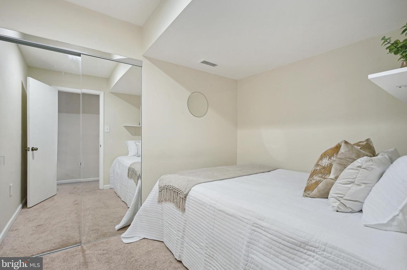 10474 Malone Ct, Fairfax VA 22032-2378 exterior