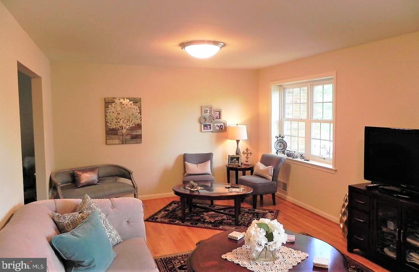 2305 Mcgregor Ct, Vienna VA  22182-5235 exterior