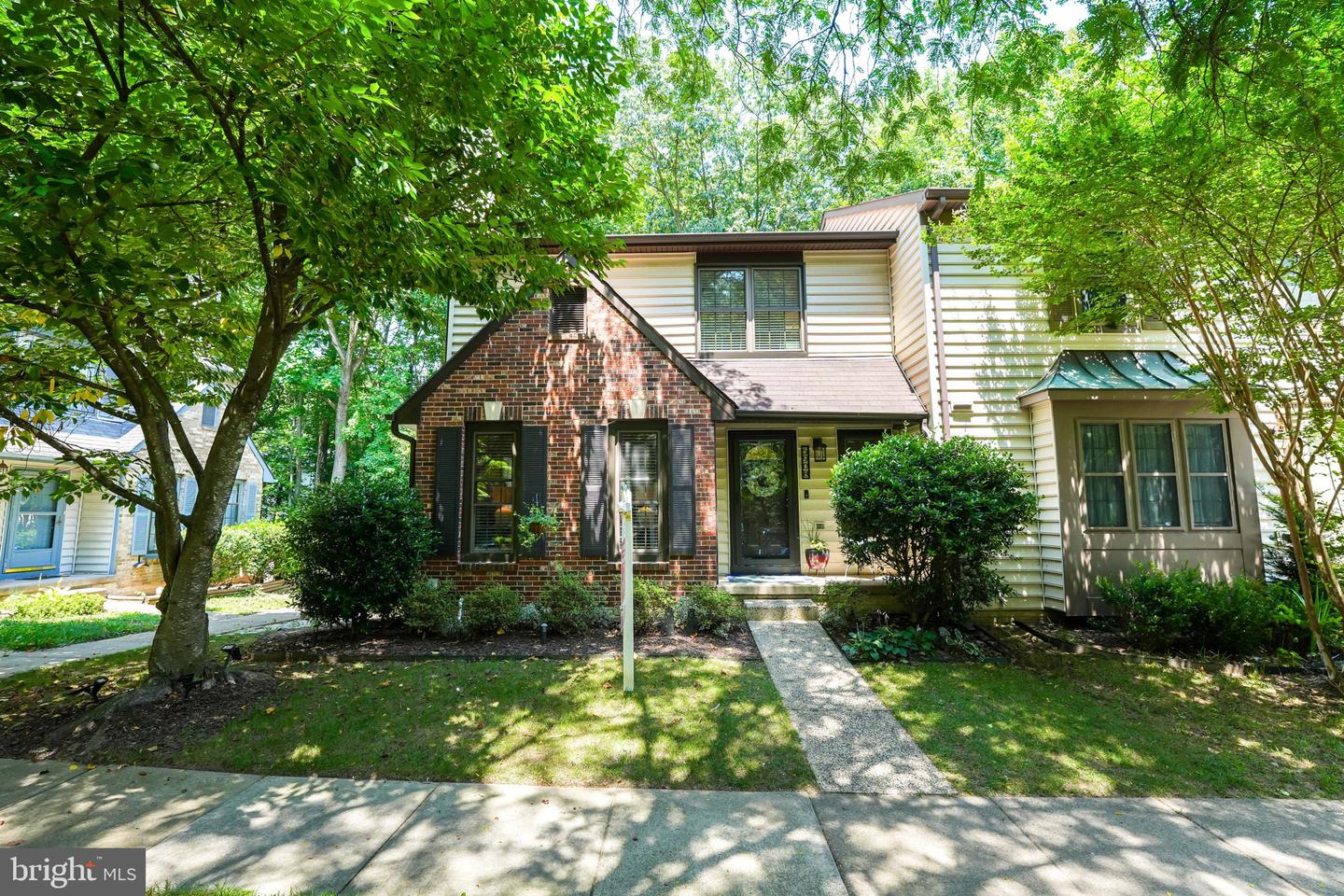 5908 Roberts Common Ct, Burke, VA 22015 MLS VAFX2139394 Coldwell Banker