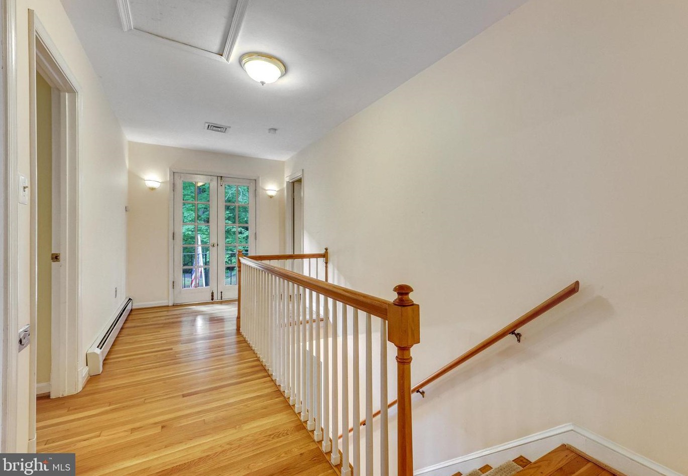 10116 Westford Dr, Vienna VA  22182-1532 exterior