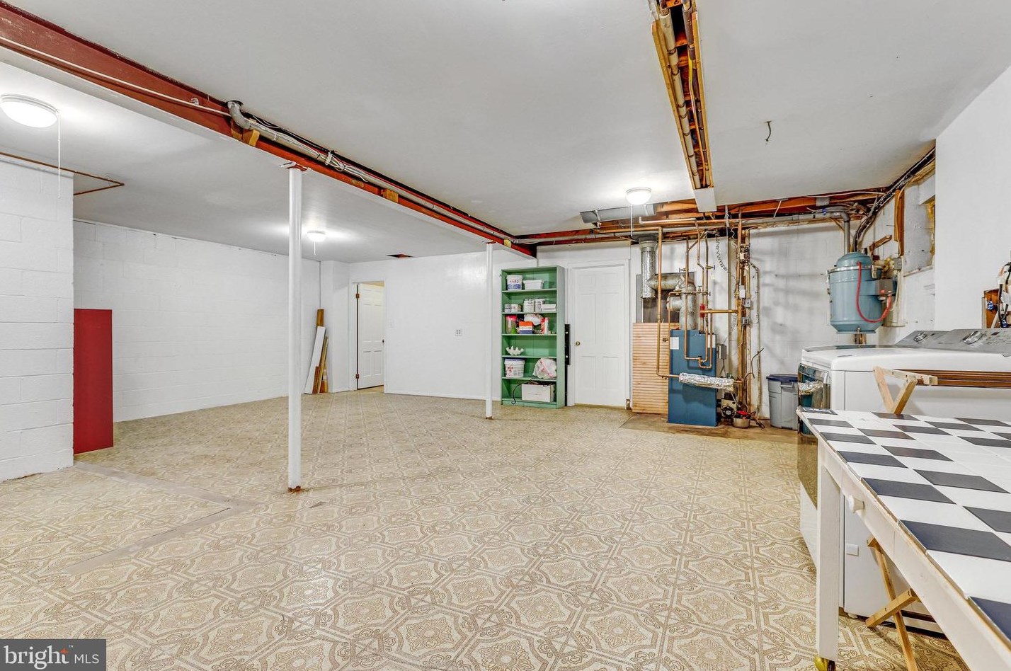 10116 Westford Dr, Vienna VA  22182-1532 exterior