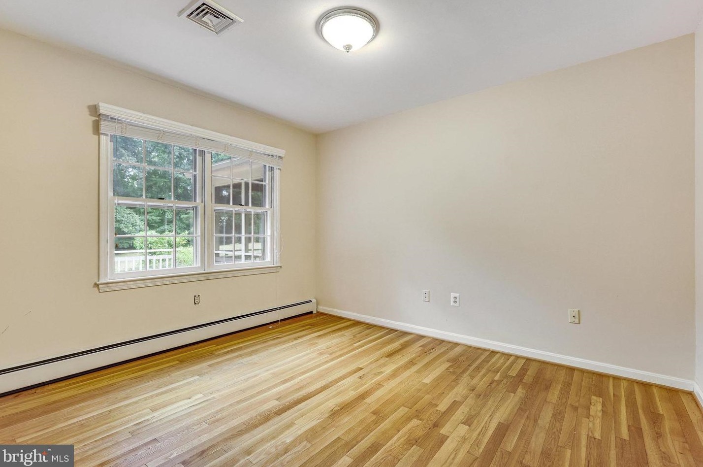 10116 Westford Dr, Vienna VA  22182-1532 exterior