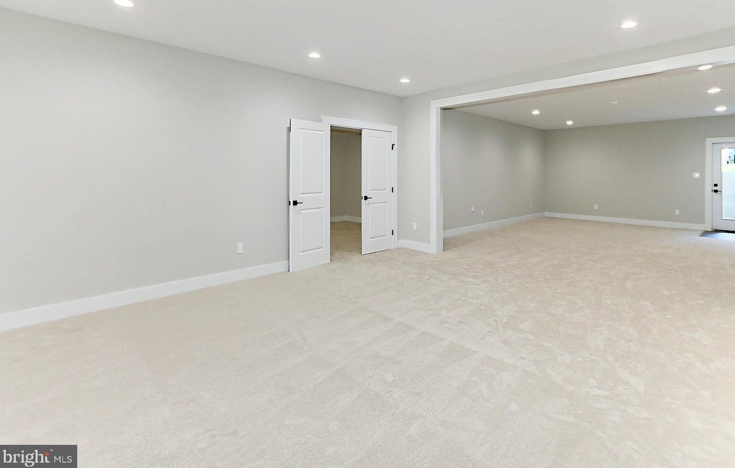 10206 Blake Ln, Vienna VA  22124-2633 exterior