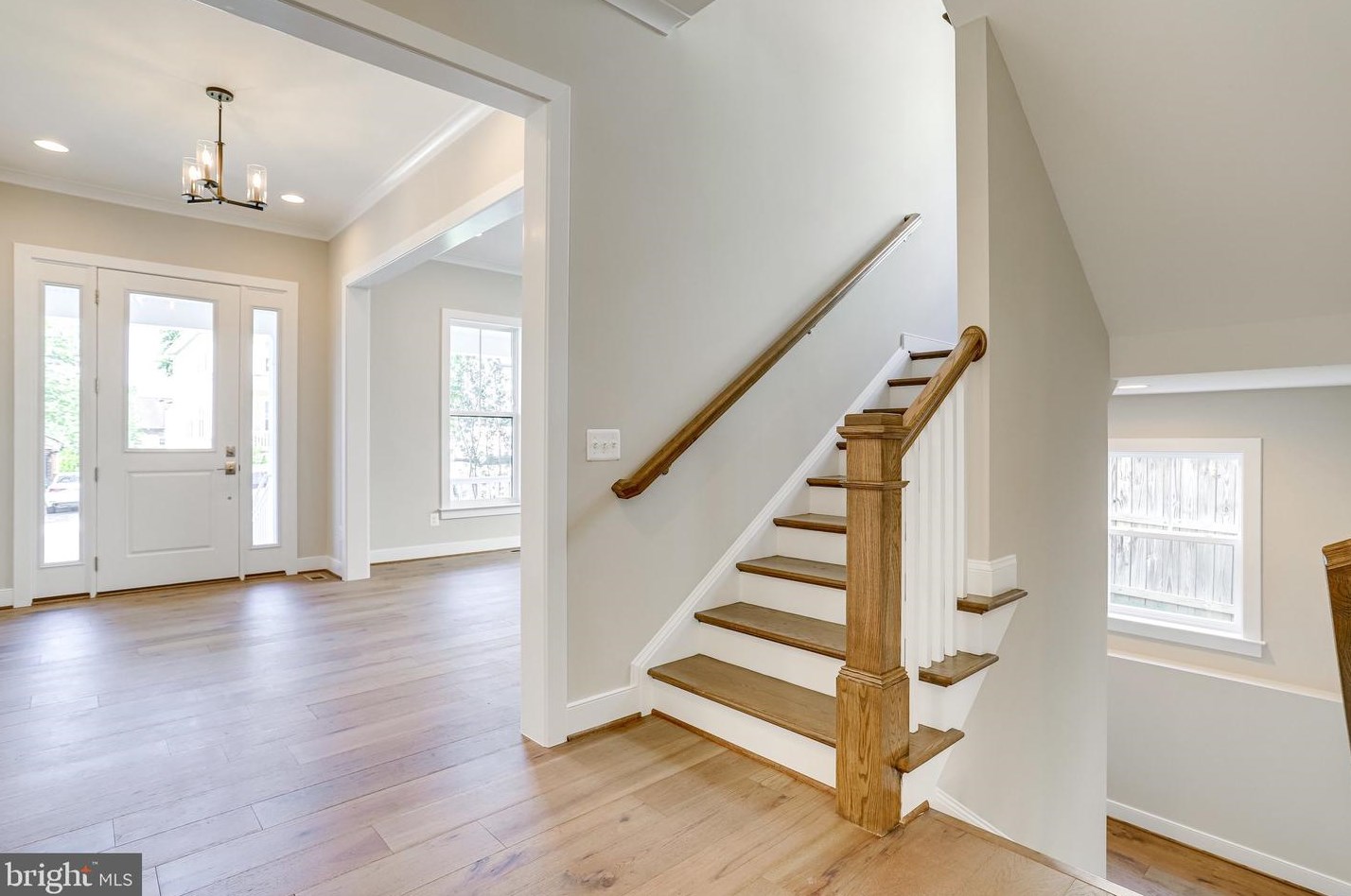 1110 Cottage St, Vienna VA 22180-6551 exterior