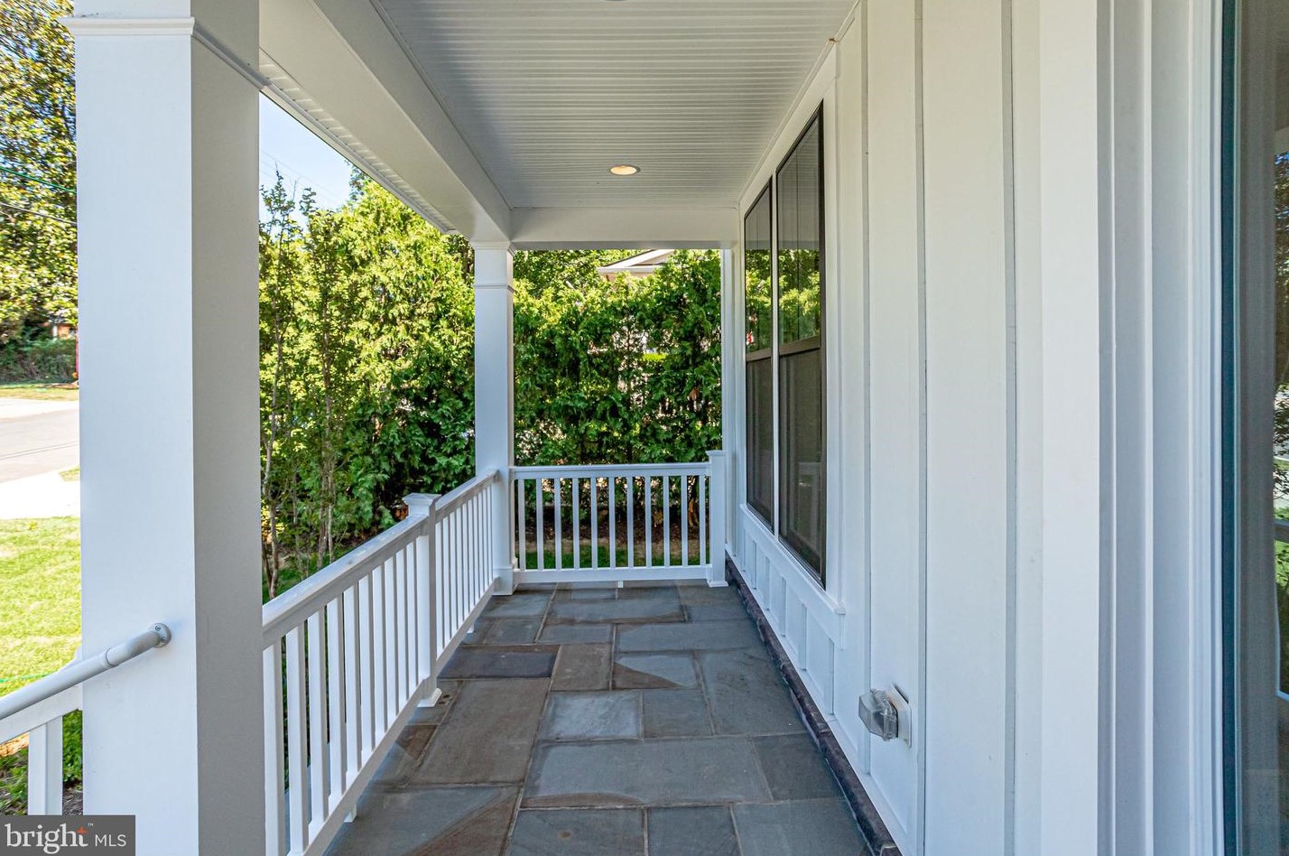 1110 Cottage St, Vienna VA 22180-6551 exterior