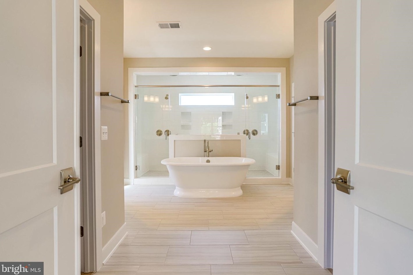 1110 Cottage St, Vienna VA 22180-6551 exterior