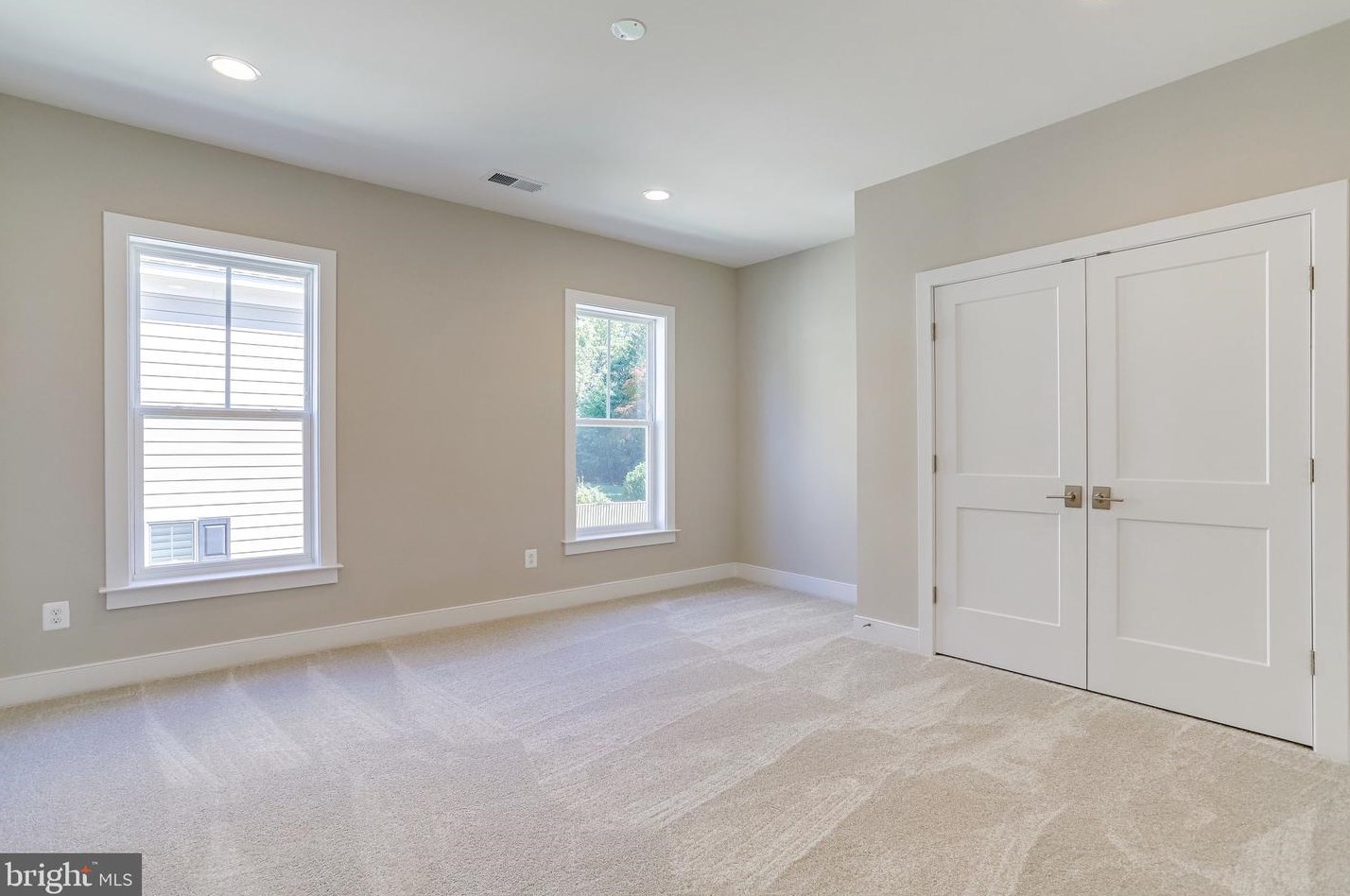 1110 Cottage St, Vienna VA 22180-6551 exterior