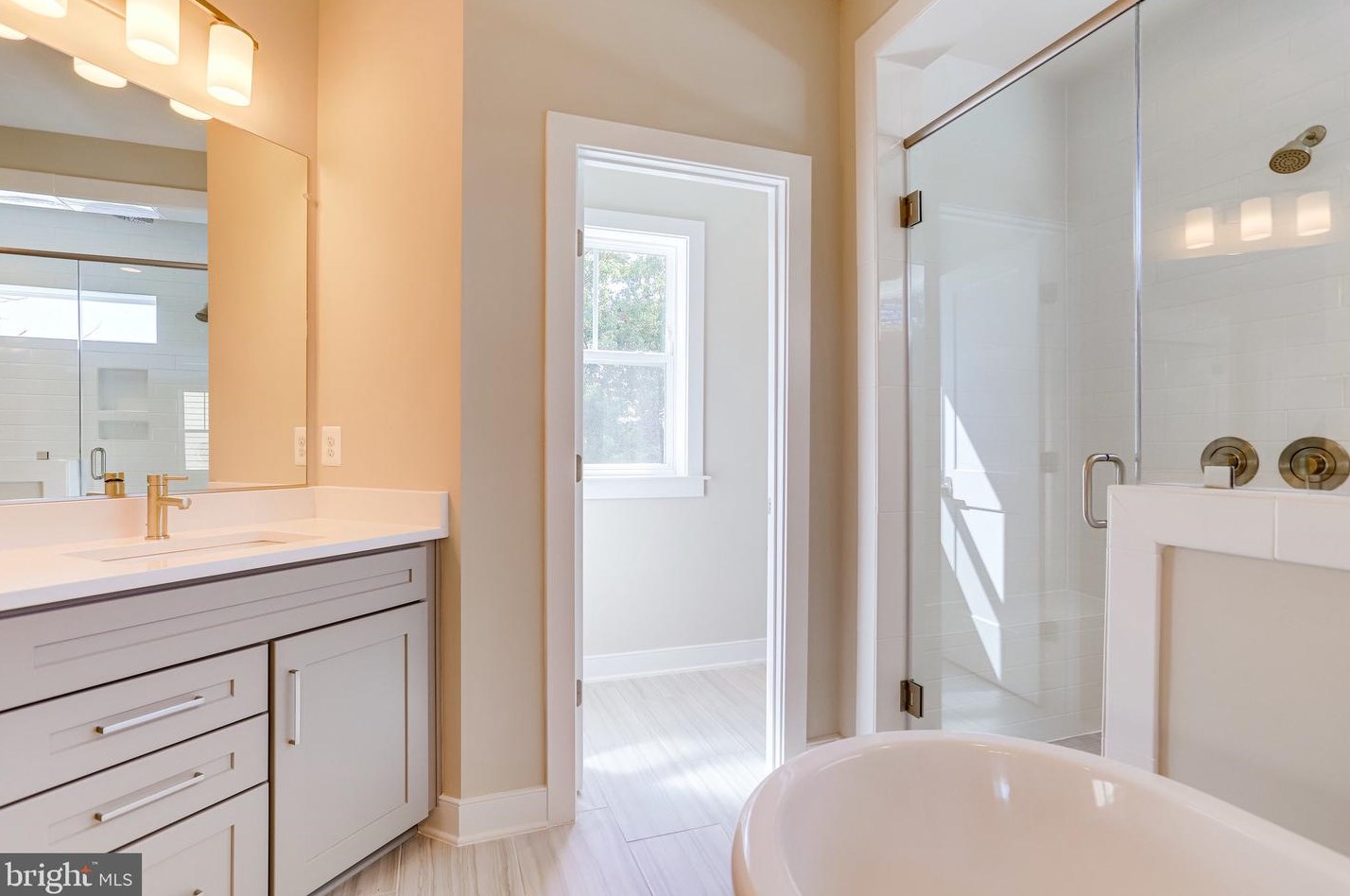 1110 Cottage St, Vienna VA 22180-6551 exterior