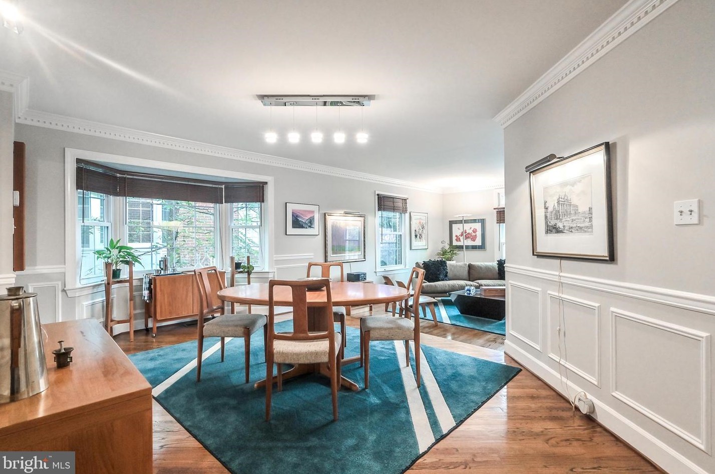 8190 Madrillon Ct, Vienna VA 22182-3752 exterior