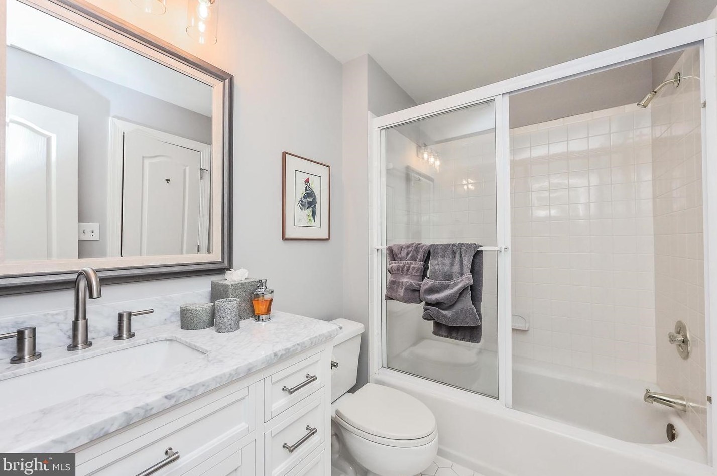 8190 Madrillon Ct, Vienna VA 22182-3752 exterior