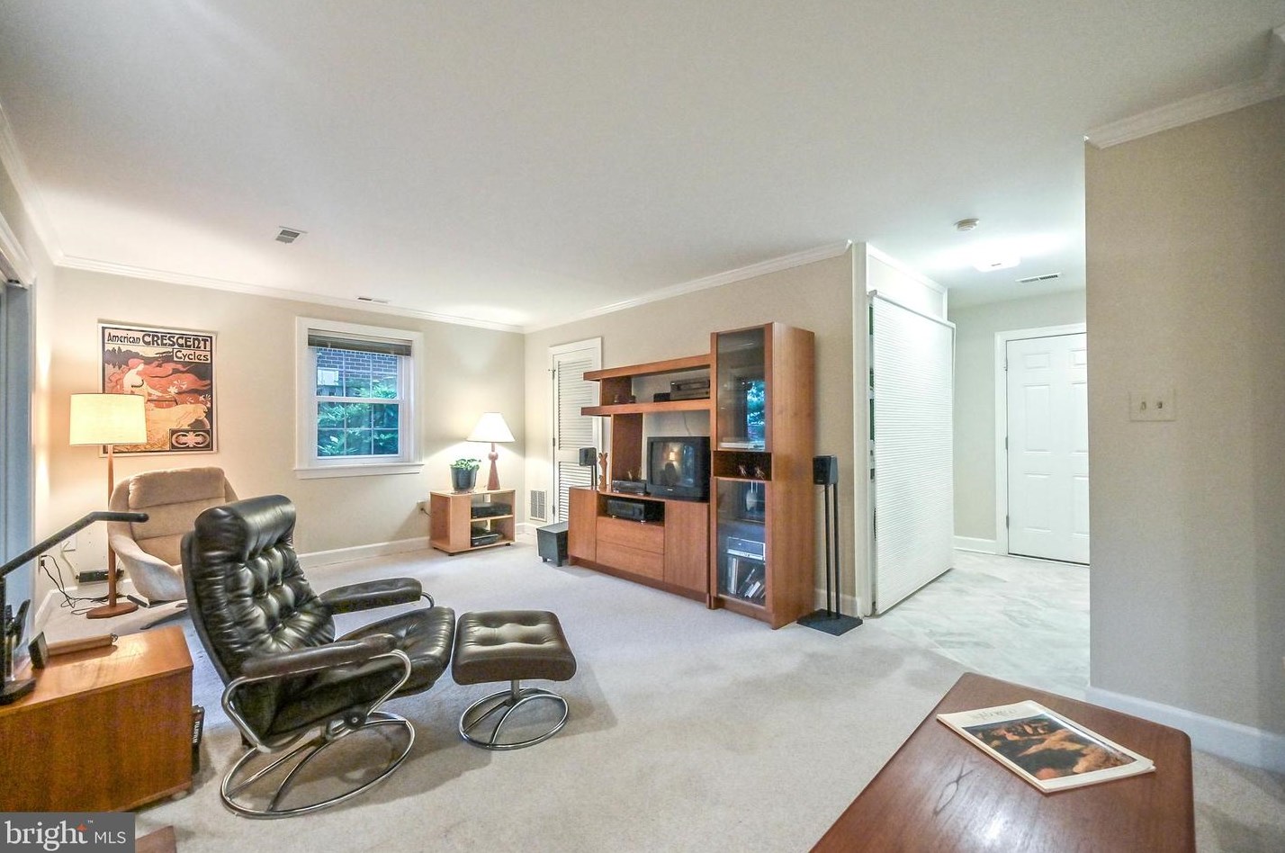 8190 Madrillon Ct, Vienna VA 22182-3752 exterior