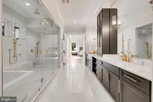 725 Lawton St, McLean, VA 22101 - Photo 77