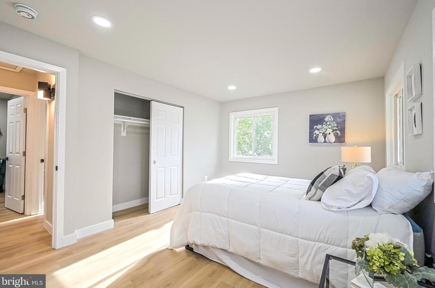 4405 San Carlos Dr, Fairfax VA  22030-5372 exterior