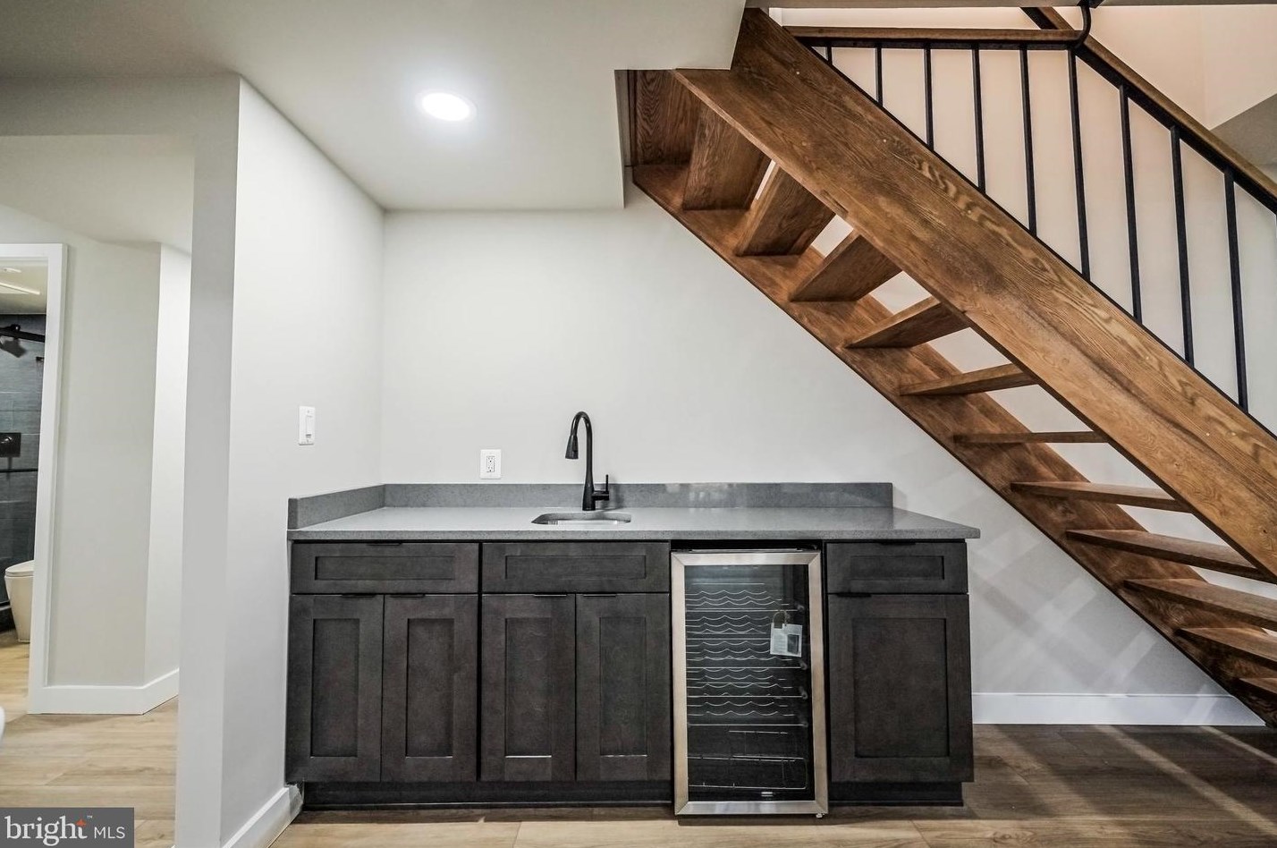 4405 San Carlos Dr, Fairfax VA  22030-5372 exterior