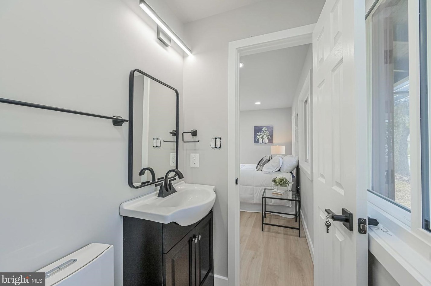 4405 San Carlos Dr, Fairfax VA  22030-5372 exterior