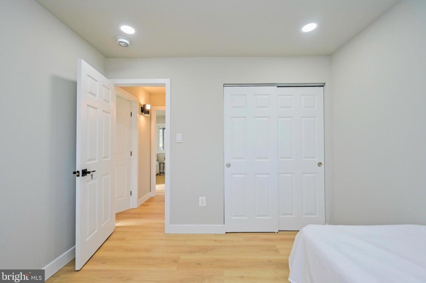 4405 San Carlos Dr, Fairfax VA  22030-5372 exterior