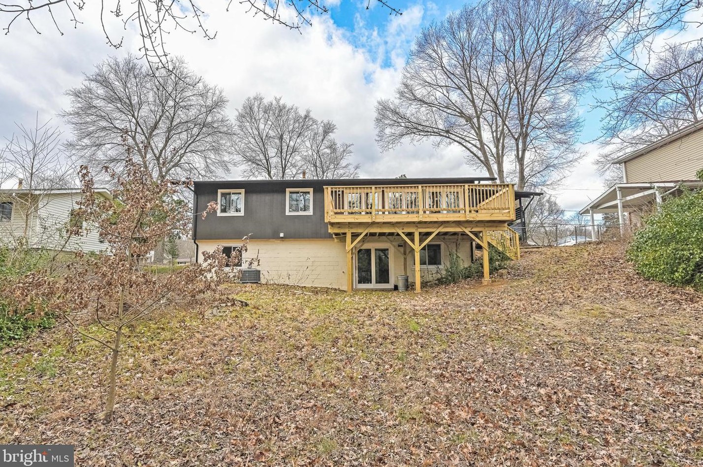 4405 San Carlos Dr, Fairfax VA  22030-5372 exterior