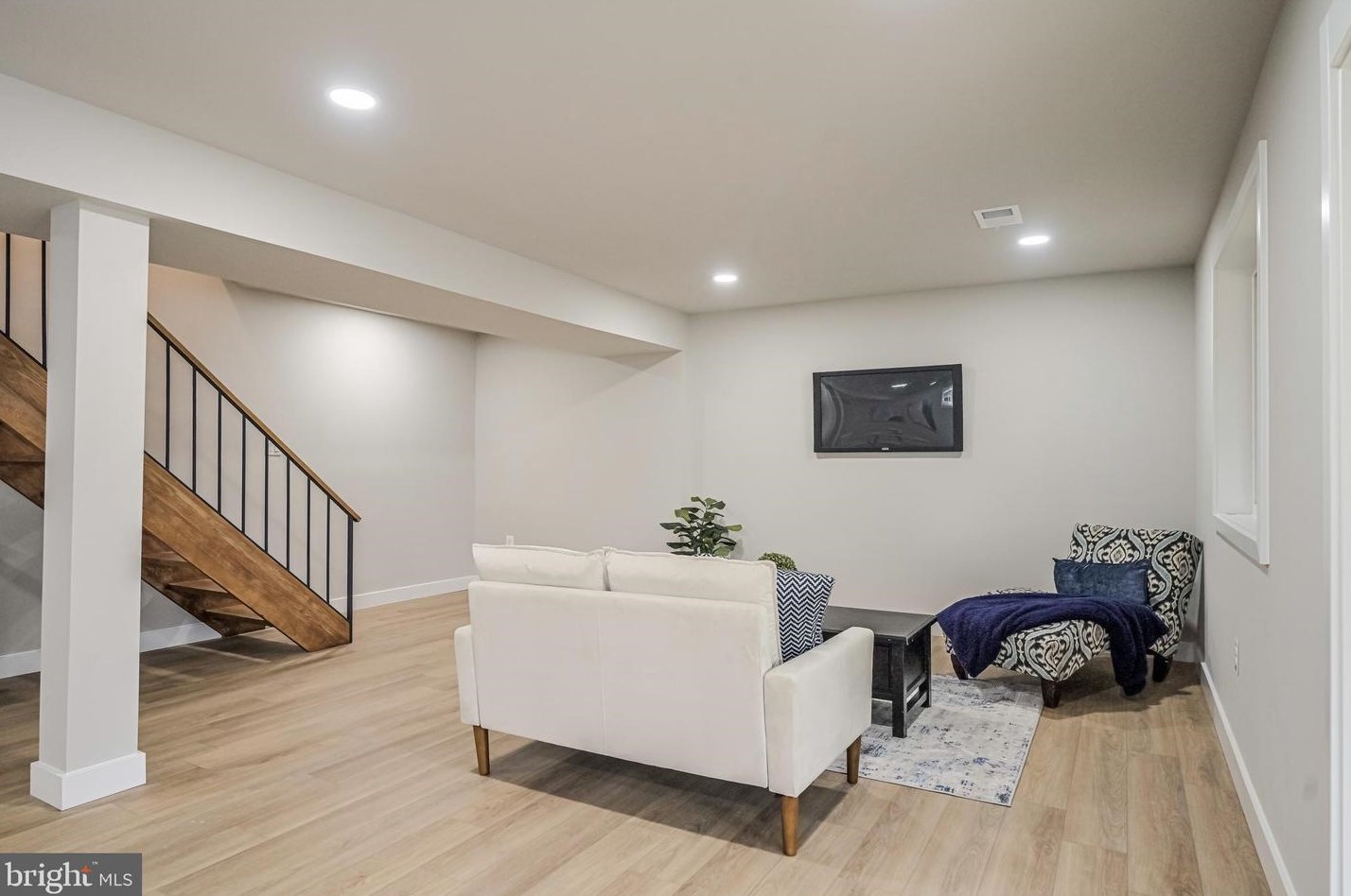 4405 San Carlos Dr, Fairfax VA  22030-5372 exterior