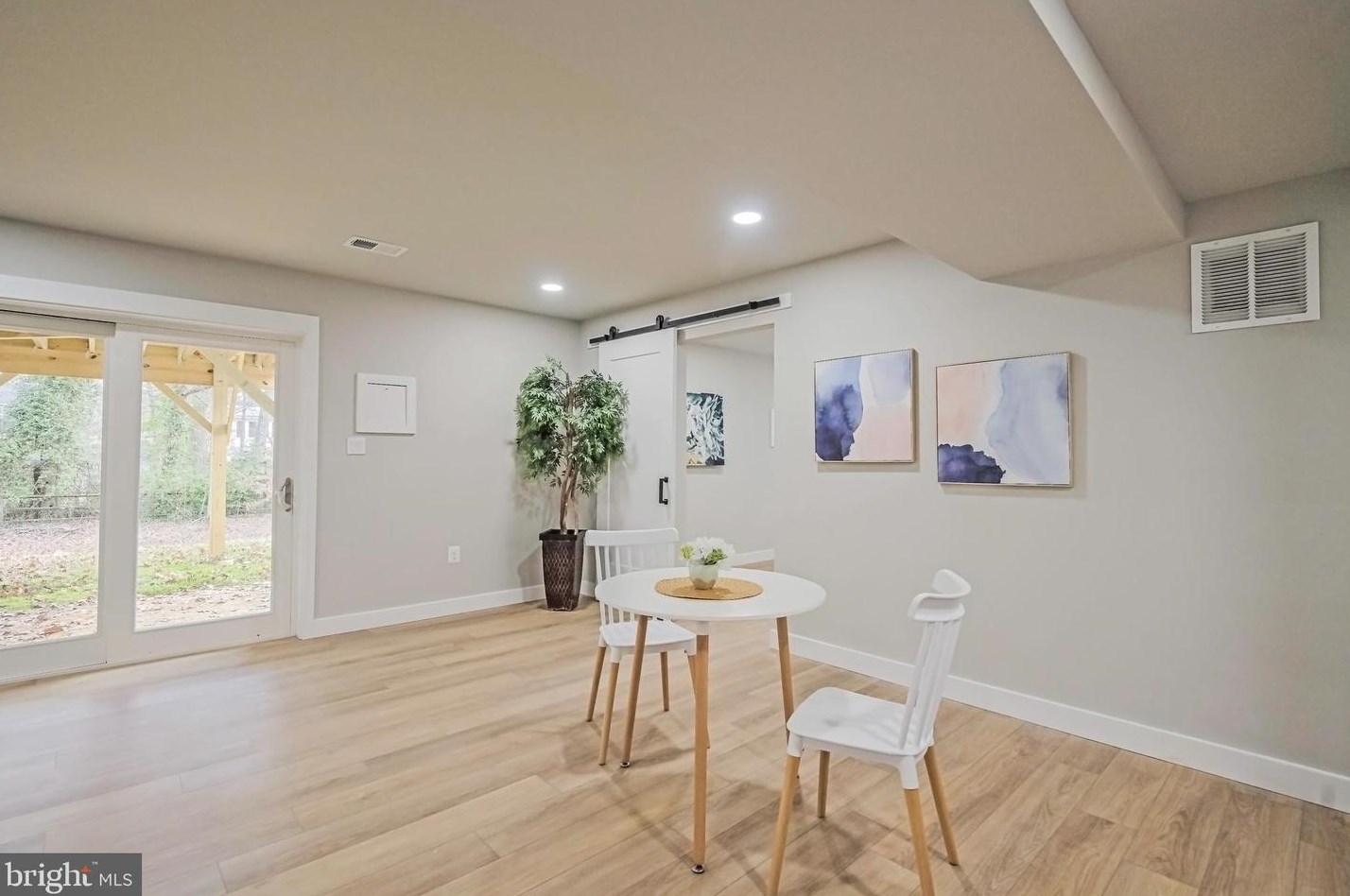 4405 San Carlos Dr, Fairfax VA  22030-5372 exterior