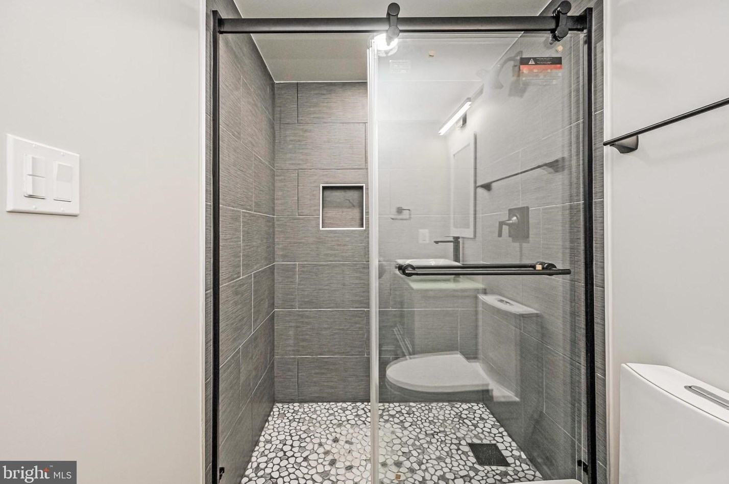 4405 San Carlos Dr, Fairfax VA  22030-5372 exterior