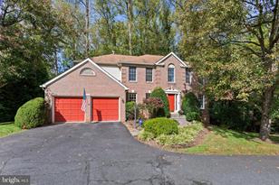 3049 Trevor House Drive, Unit 105, Oakton, VA 22124