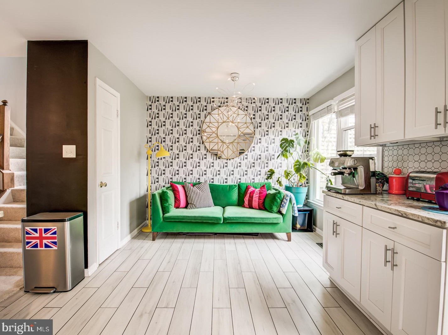 6325 Mary Todd Ct, Centreville VA 20121-3547 exterior