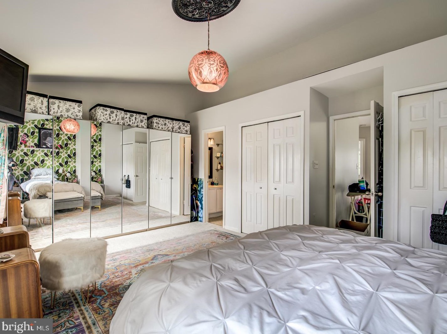 6325 Mary Todd Ct, Centreville VA 20121-3547 exterior