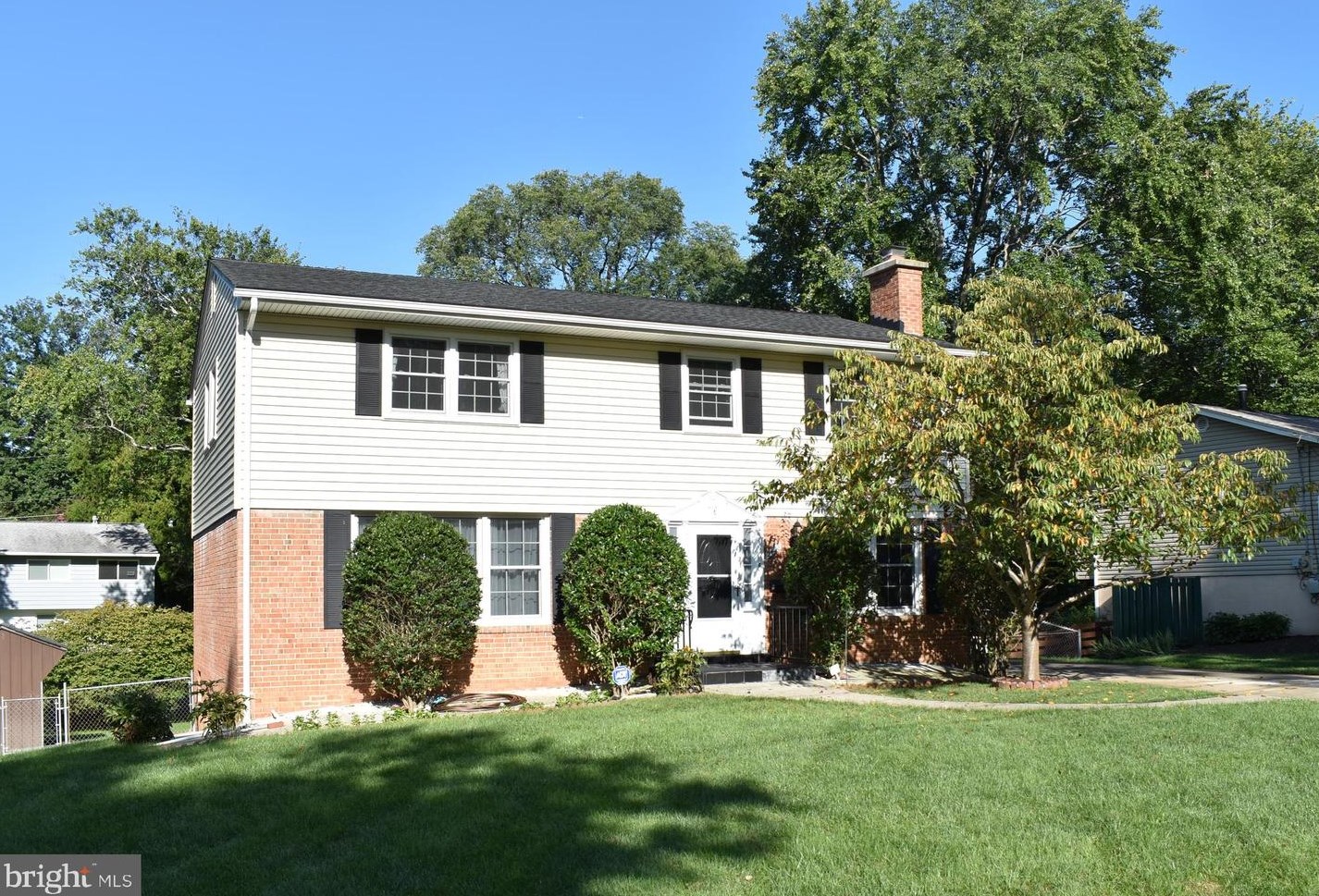 2428 Drexel St, Vienna VA  22180-6902 exterior